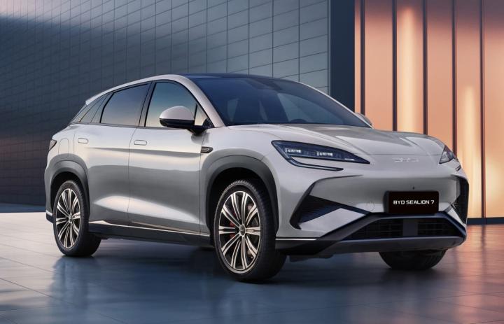 BYD Sealion 7